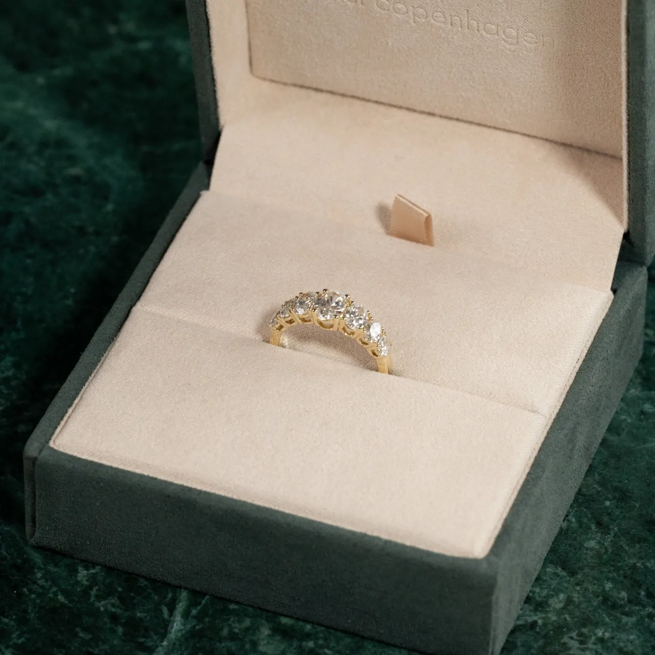 SEVEN STONE OVAL DIAMOND RING - 2.0ct - YG