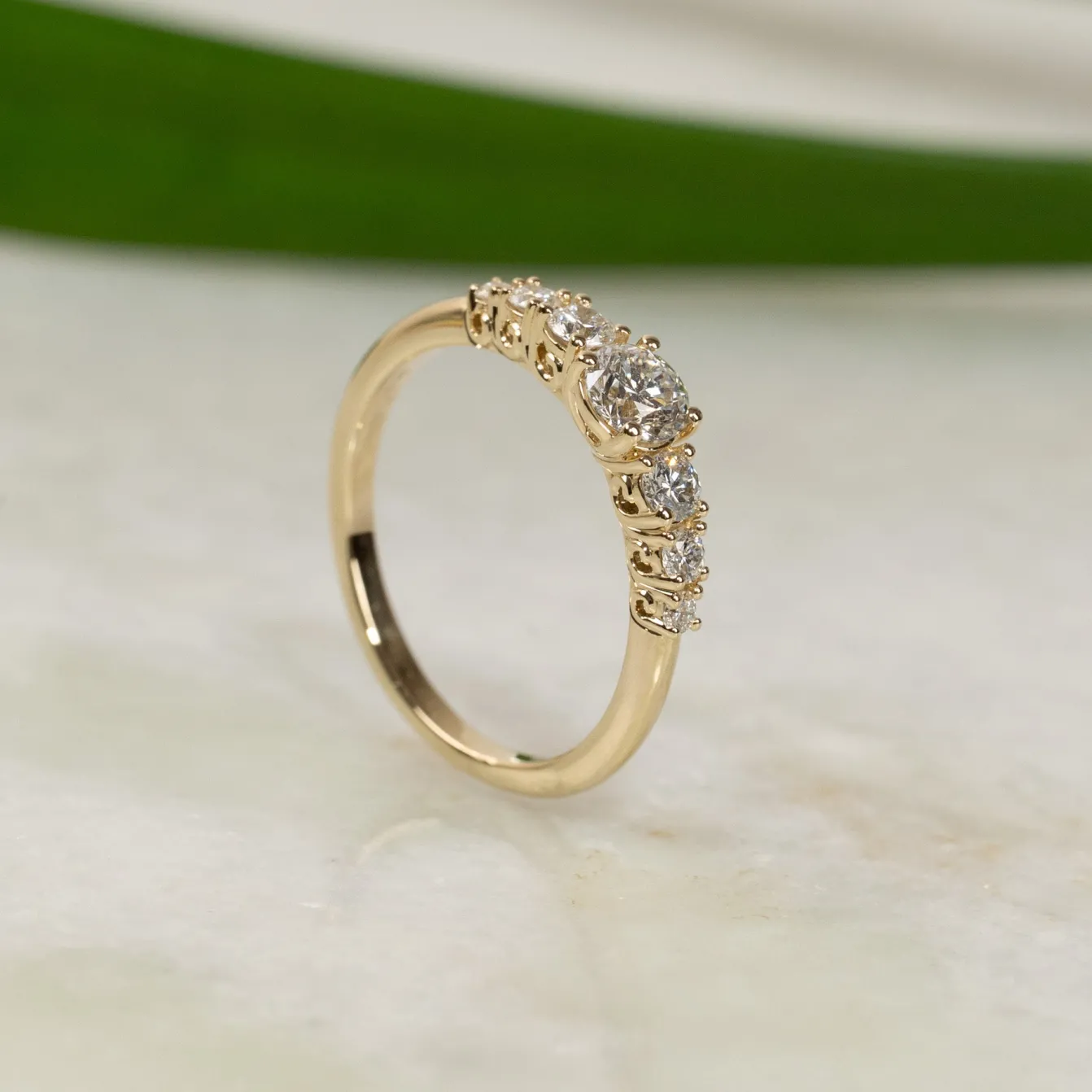 SEVEN-STONE TRELLIS DIAMOND RING - 0.7ct - YG