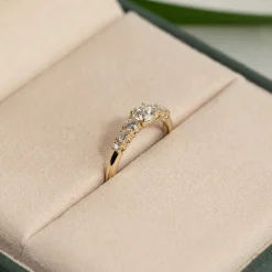 SEVEN-STONE TRELLIS DIAMOND RING - 0.7ct - YG