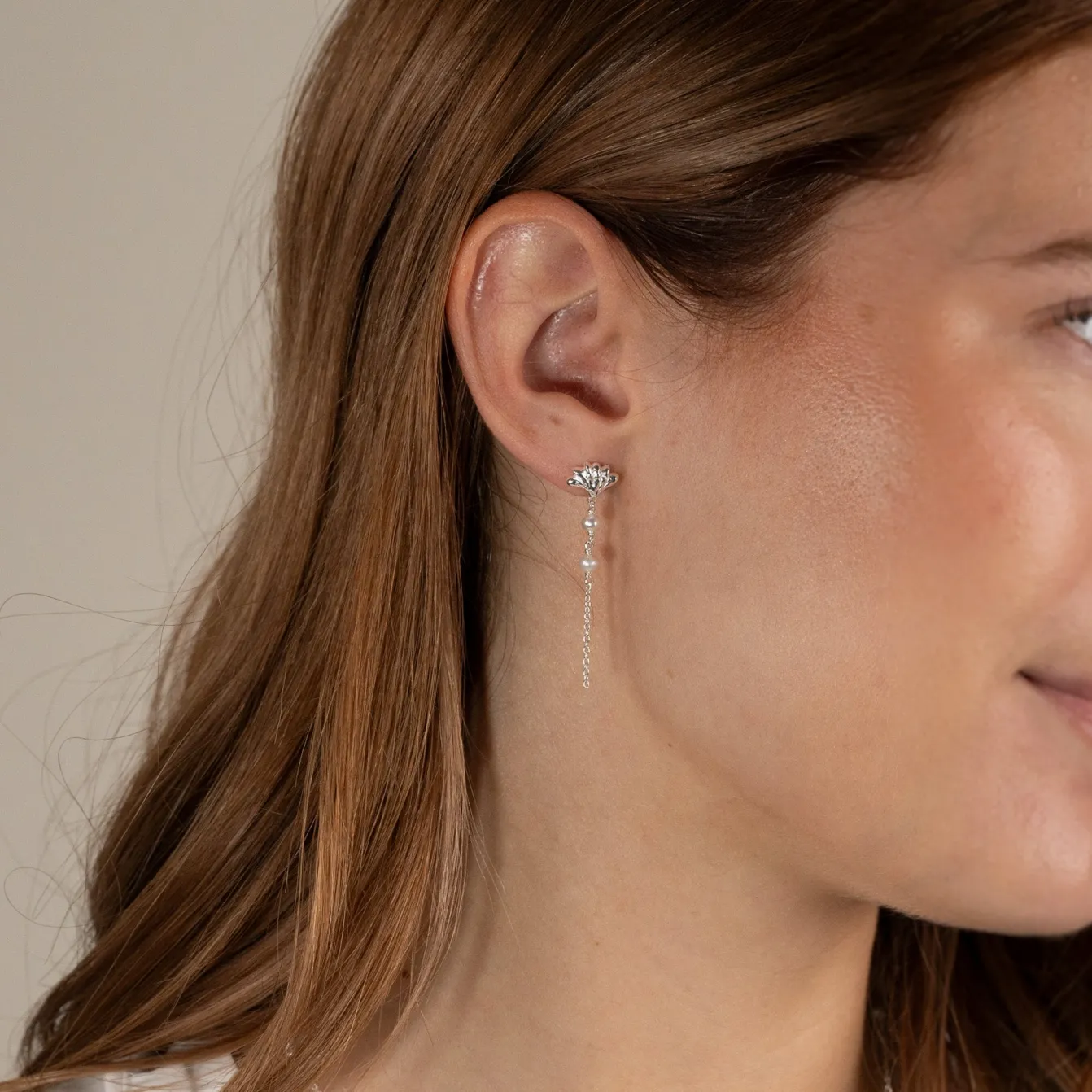 SHELLY PEARL DROP SILVER EARRING