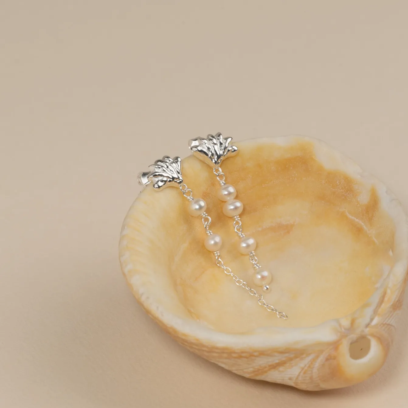 SHELLY PEARL DROP SILVER EARRING