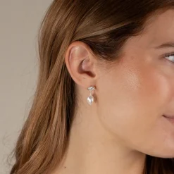 SHELLY PEARL SILVER EARRING