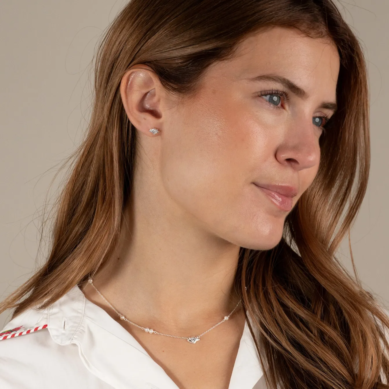 SHELLY SILVER STUD EARRING
