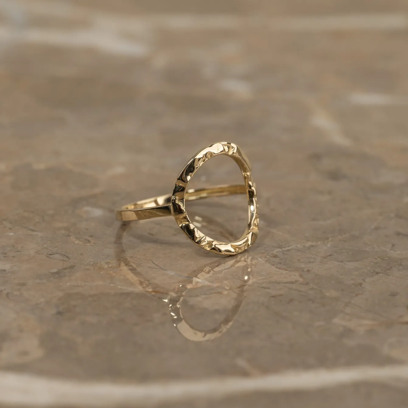 SIERRA SOLID GOLD RING