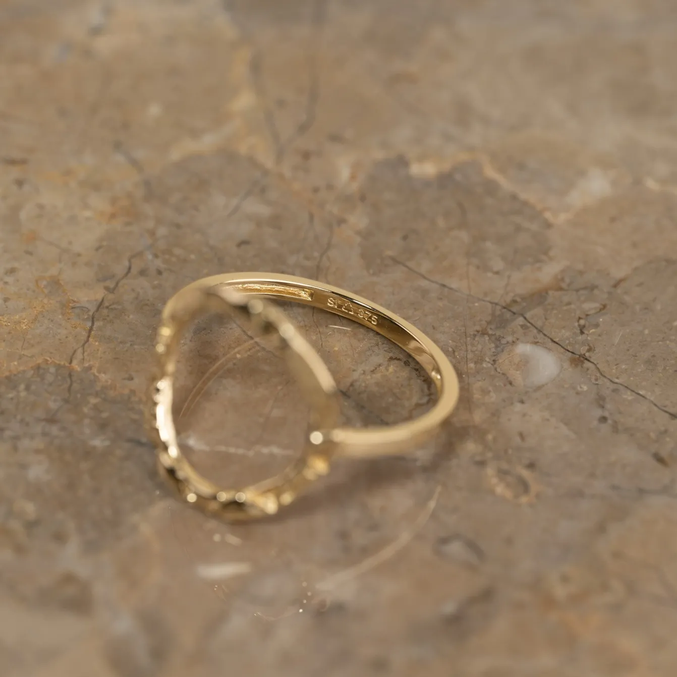 SIERRA SOLID GOLD RING