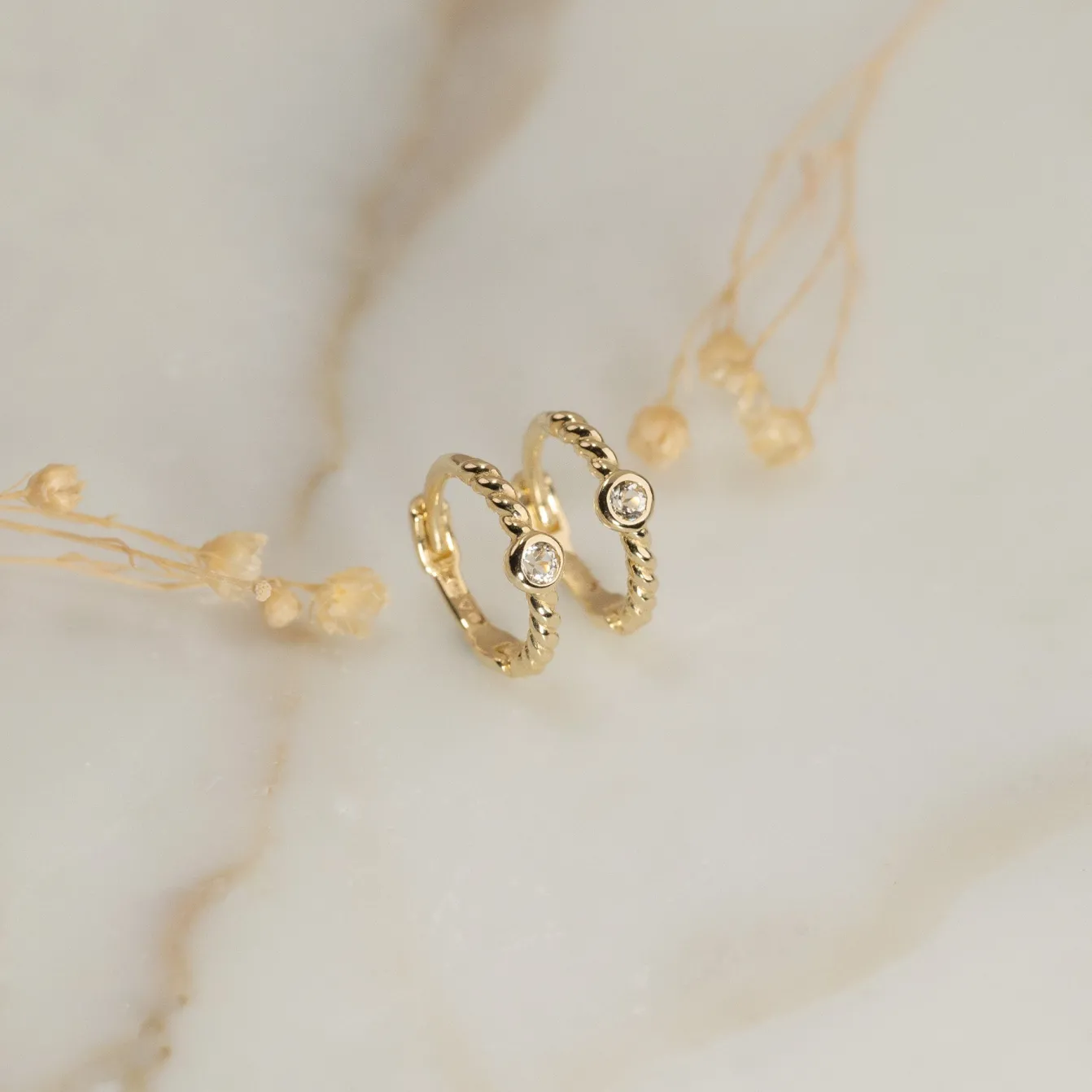 SIGRID WHITE TOPAZ SOLID GOLD CREOL EARRING