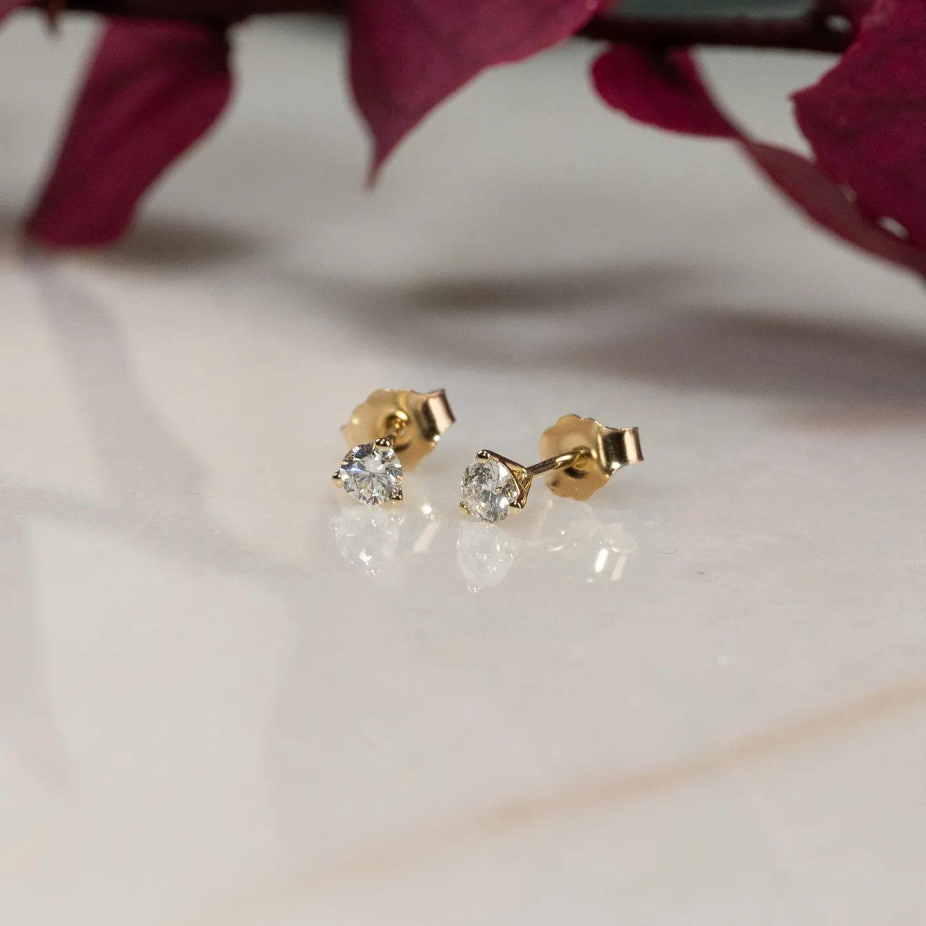 SIMPLE DIAMOND STUD EARRING - 0.33ct - YG