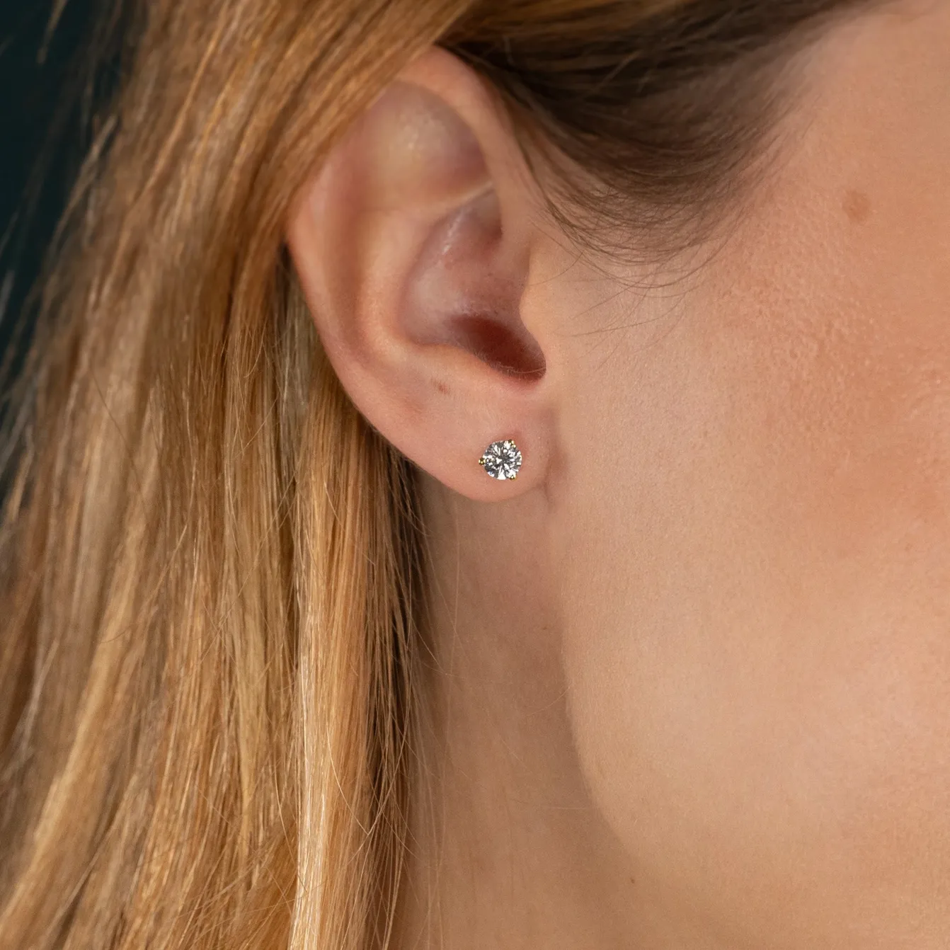 SIMPLE DIAMOND STUD EARRING - 0.75ct - YG