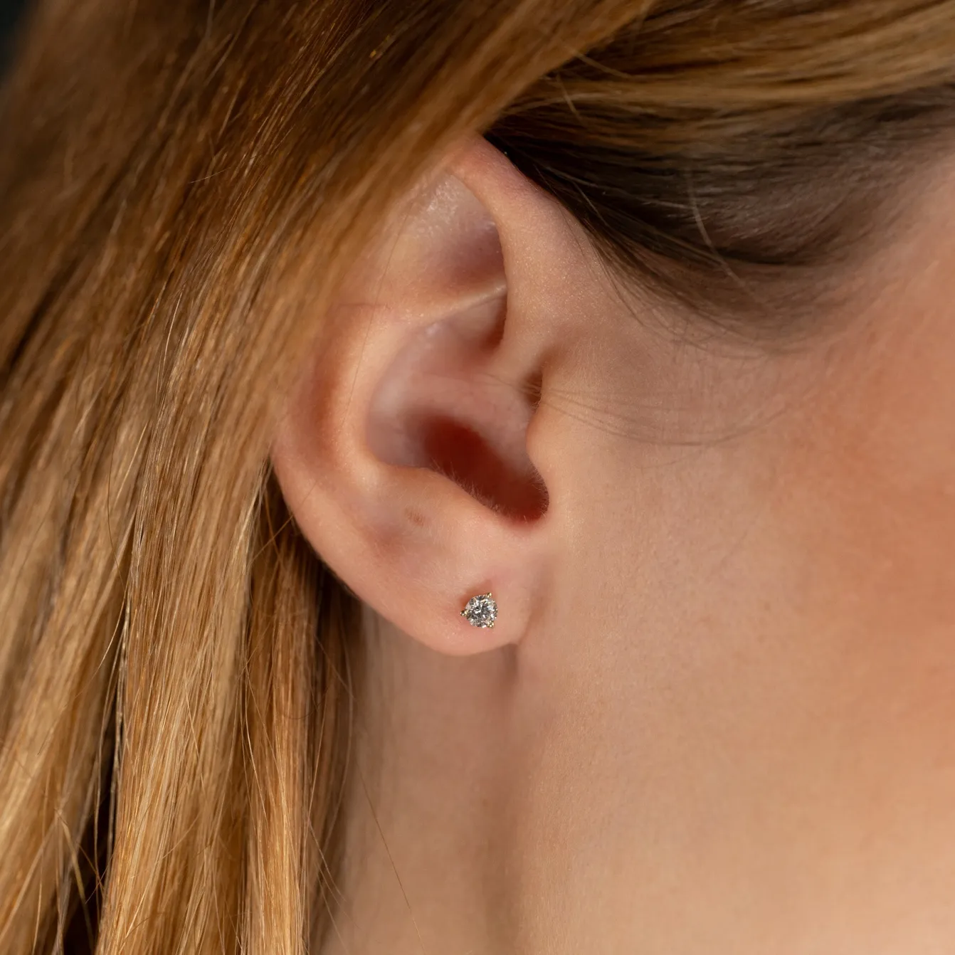 SIMPLE DIAMOND STUD EARRING - 0.33ct - YG