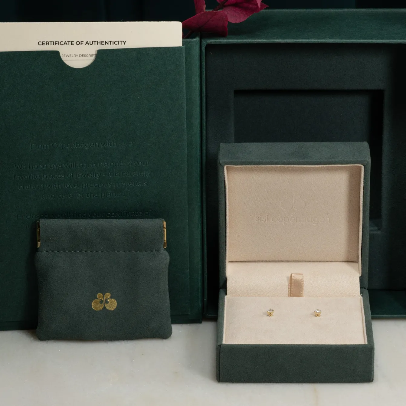SIMPLE DIAMOND STUD EARRING - 0.33ct - YG