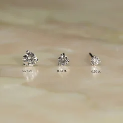 SIMPLE DIAMOND STUD EARRING - 0.75ct - WG