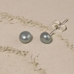 SIMPLE GREY PEARL SILVER STUD EARRING
