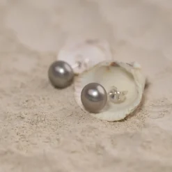 SIMPLE GREY PEARL SILVER STUD EARRING
