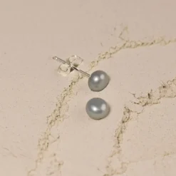 SIMPLE GREY PEARL SILVER STUD EARRING