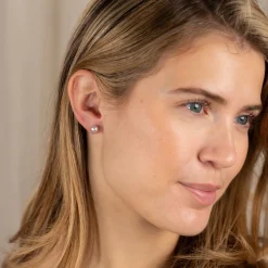 SIMPLE GREY PEARL SILVER STUD EARRING