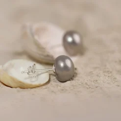SIMPLE GREY PEARL SILVER STUD EARRING