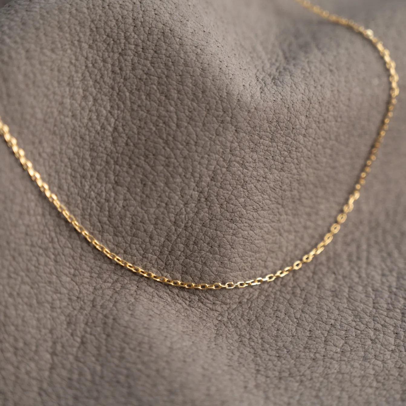 SIMPLE LINK SOLID GOLD CHAIN - Sisi Copenhagen