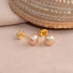 SIMPLE ROSE PEARL GOLDEN STUD EARRING