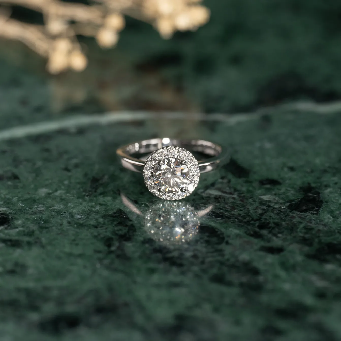 SIMPLE ROUND HALO DIAMOND RING - 1.25ct - WG