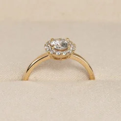SIMPLE ROUND HALO DIAMOND RING - 0.7ct - YG