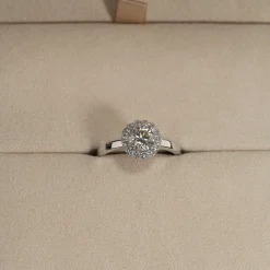 SIMPLE ROUND HALO DIAMOND RING - 1.0ct - WG