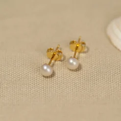 SIMPLE WHITE PEARL GOLDEN STUD EARRING