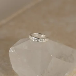 Sølv ear cuff med sten |  Smykker til kvinder Sisi Copenhagen