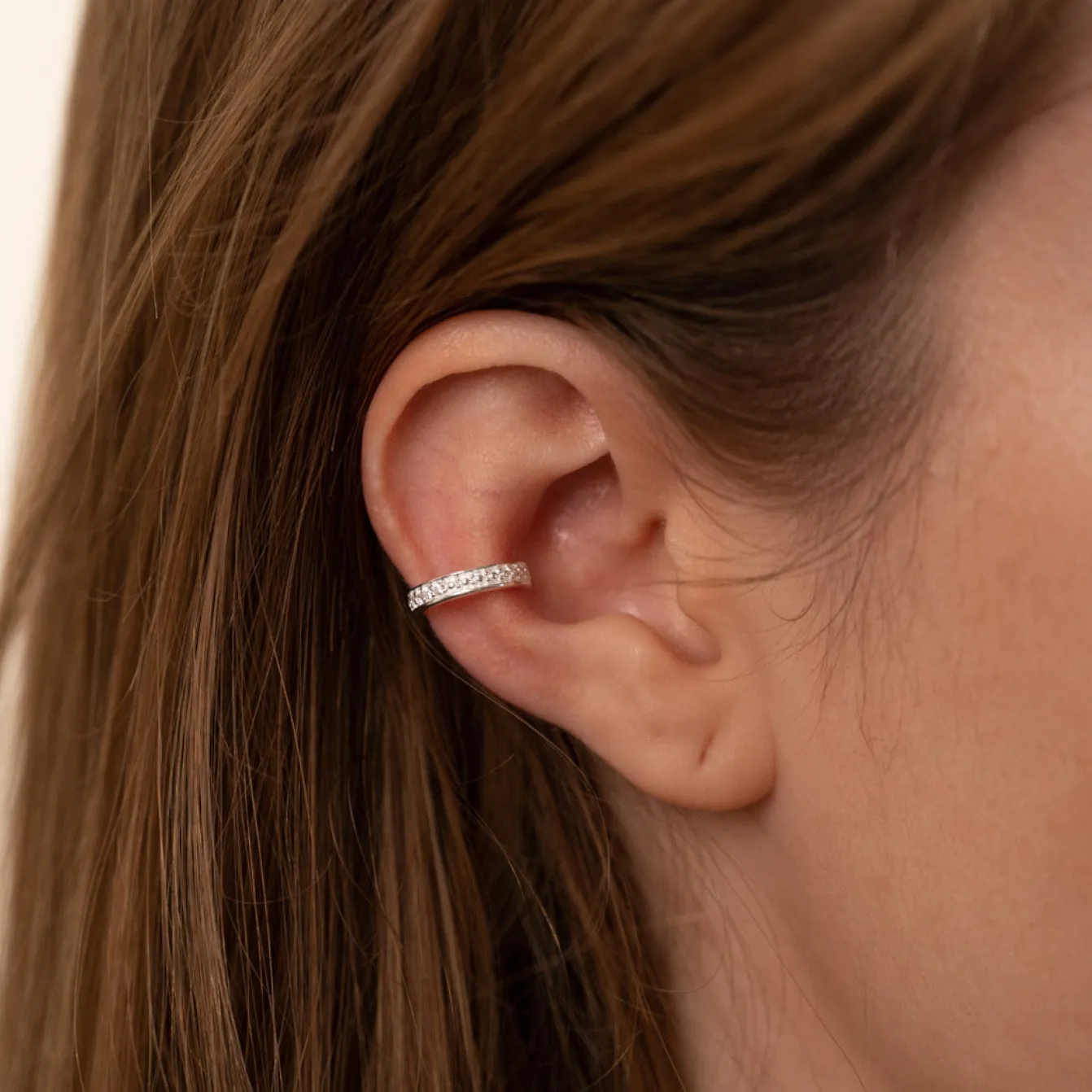 Sølv ear cuff med sten | Smykker til kvinder Sisi Copenhagen
