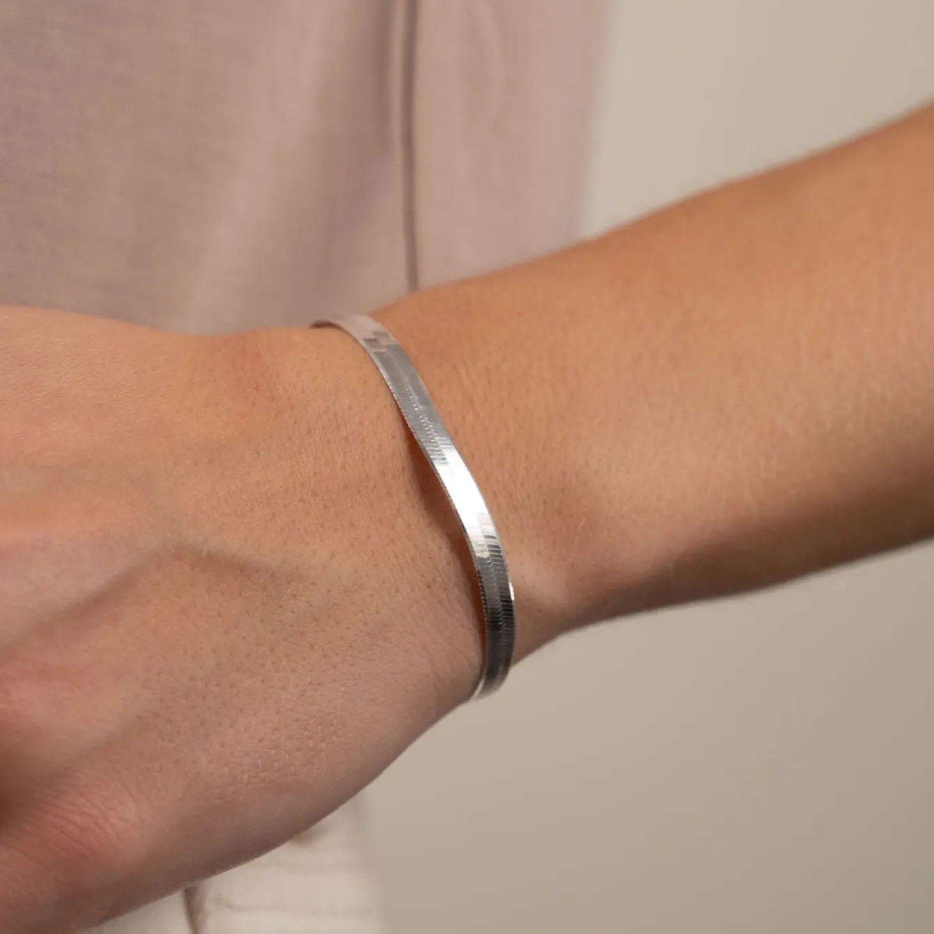 Sølv slangekæde armbånd | Aya silver bracelet | Se udvalget