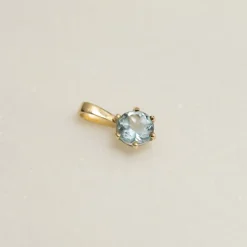 SOLEY BLUE TOPAZ SOLID GOLD PENDANT