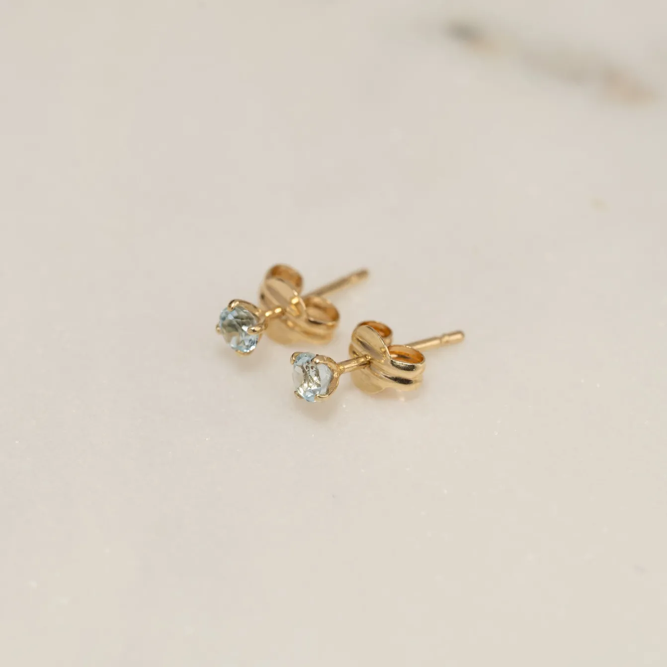 SOLEY BLUE TOPAZ SOLID GOLD STUD EARRING