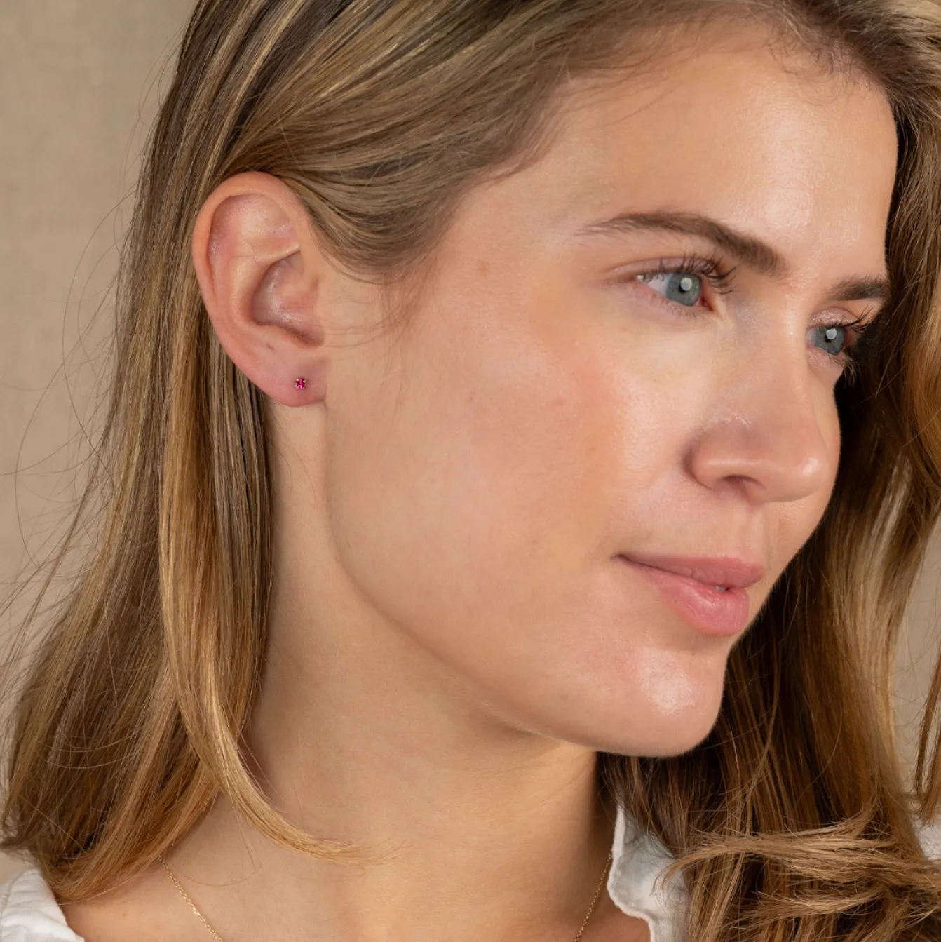 SOLEY PINK TOPAZ SOLID GOLD STUD EARRING