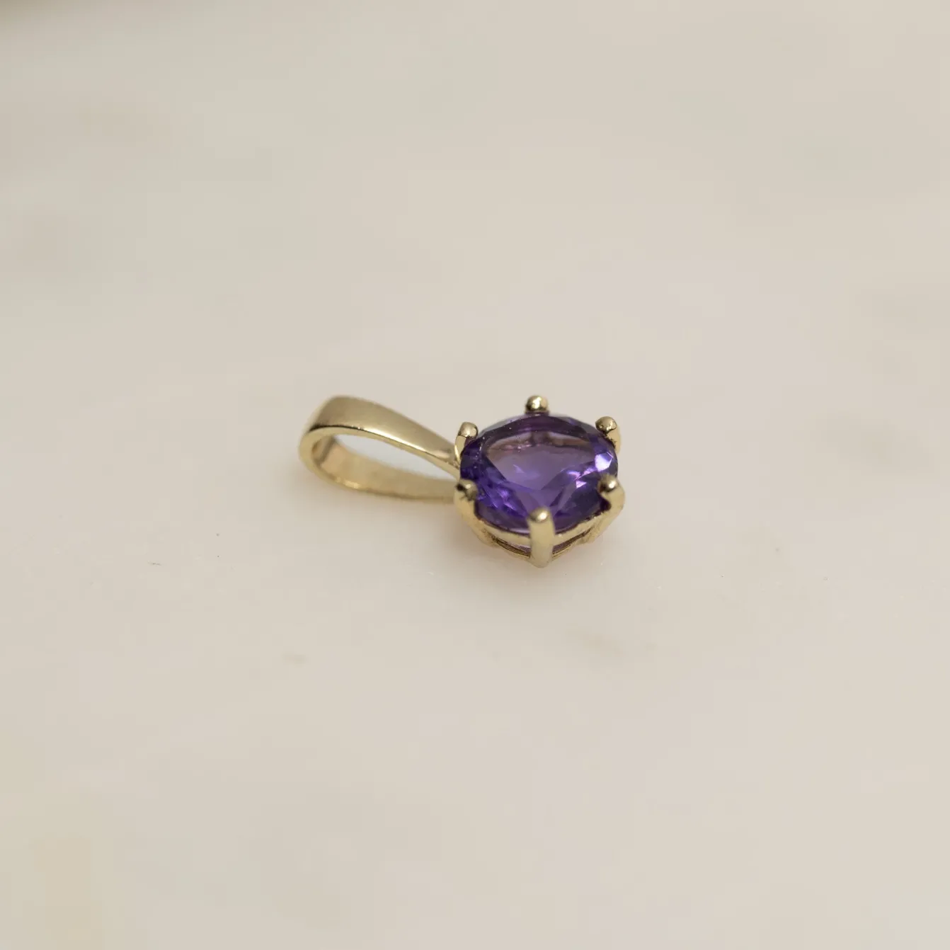 SOLEY PURPLE AMETHYST SOLID GOLD PENDANT