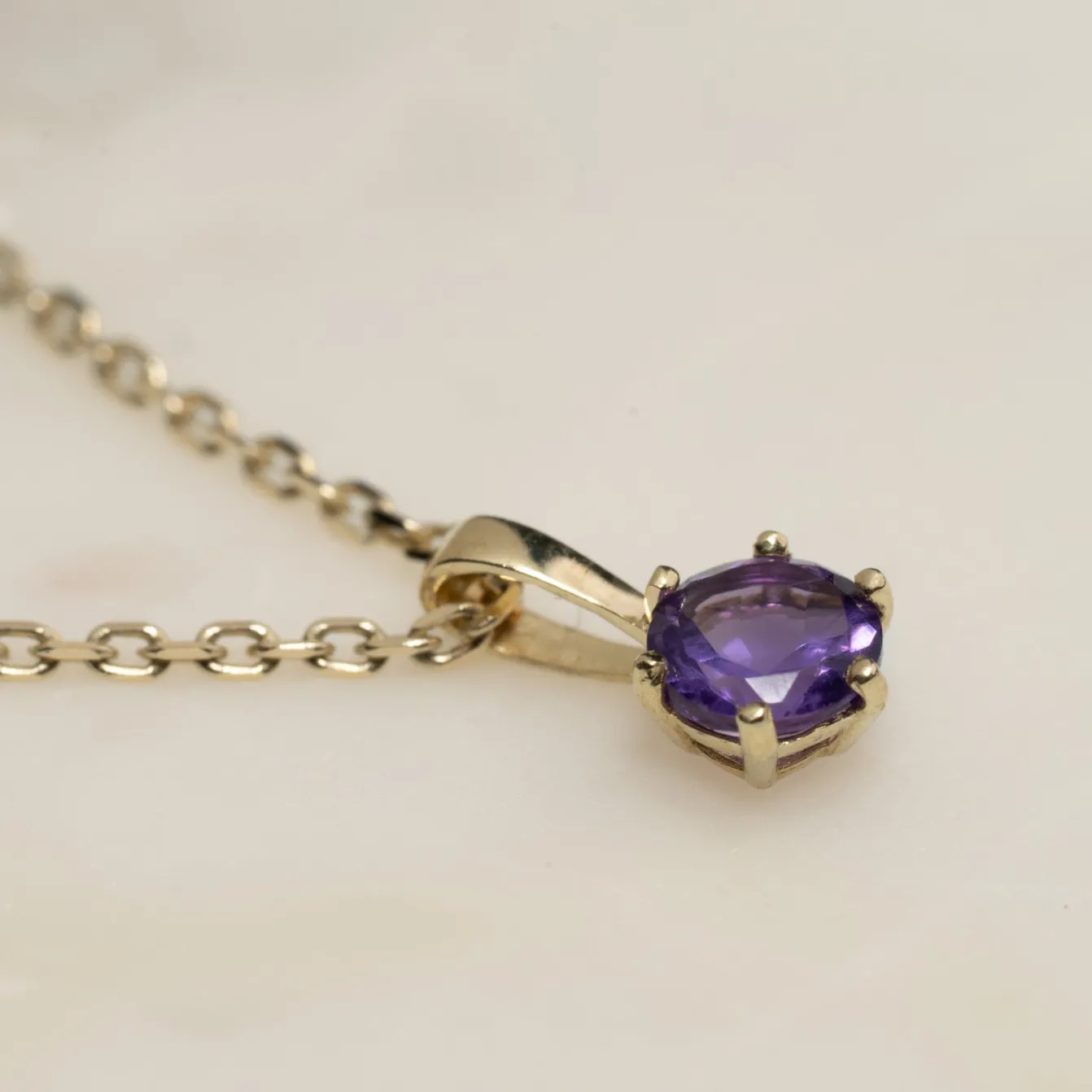 SOLEY PURPLE AMETHYST SOLID GOLD PENDANT