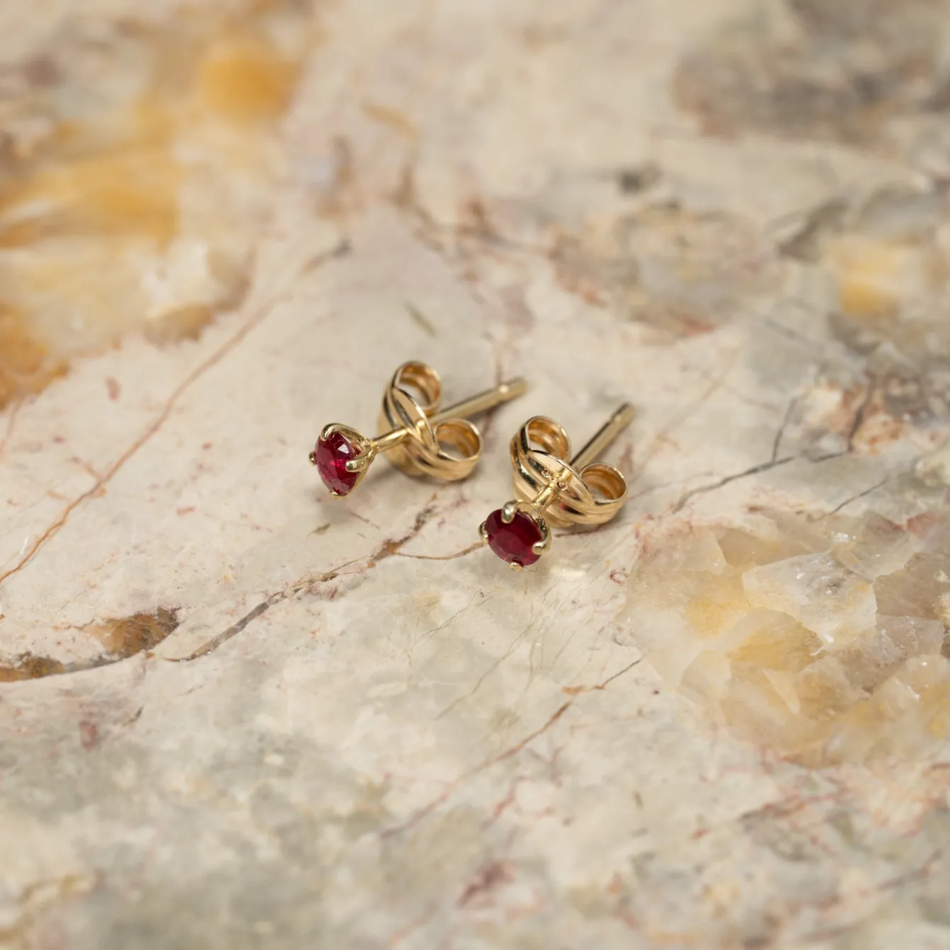SOLEY RUBY SOLID GOLD STUD EARRING