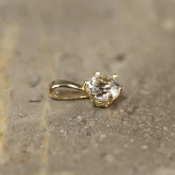 SOLEY WHITE TOPAZ SOLID GOLD PENDANT