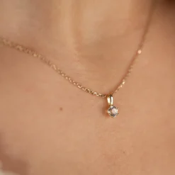 SOLEY WHITE TOPAZ SOLID GOLD PENDANT