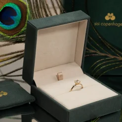 SOLITAIRE BASKET-SET CUSHION DIAMOND RING - 1.0ct - YG