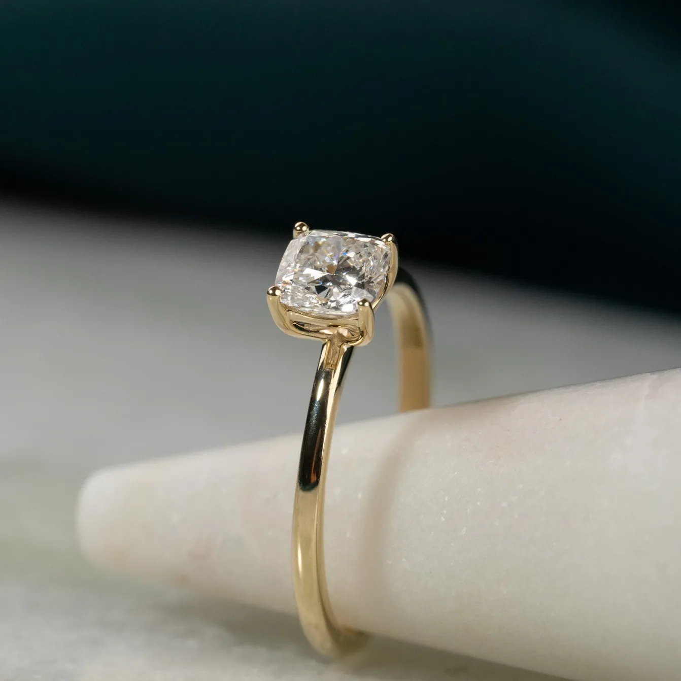 SOLITAIRE BASKET-SET CUSHION DIAMOND RING - 0.75ct - YG