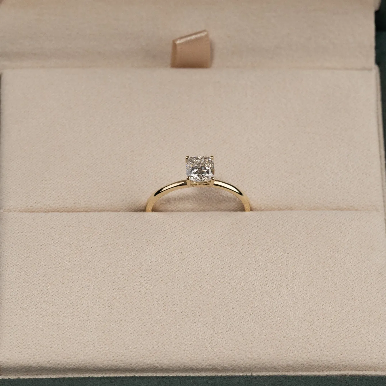 SOLITAIRE BASKET-SET CUSHION DIAMOND RING - 0.75ct - YG