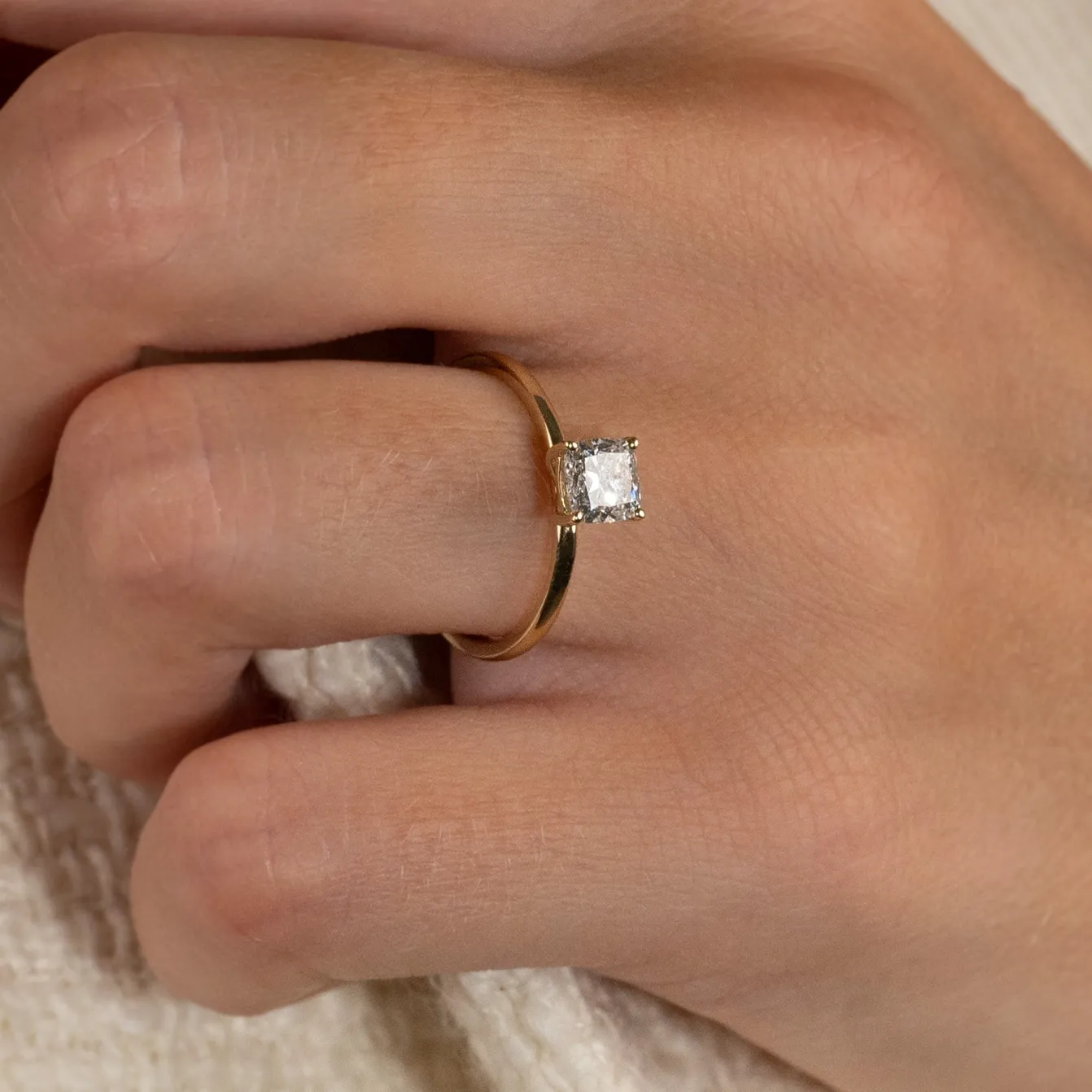 SOLITAIRE BASKET-SET CUSHION DIAMOND RING - 0.75ct - YG