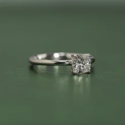 SOLITAIRE BASKET-SET CUSHION DIAMOND RING - 1.0ct - WG