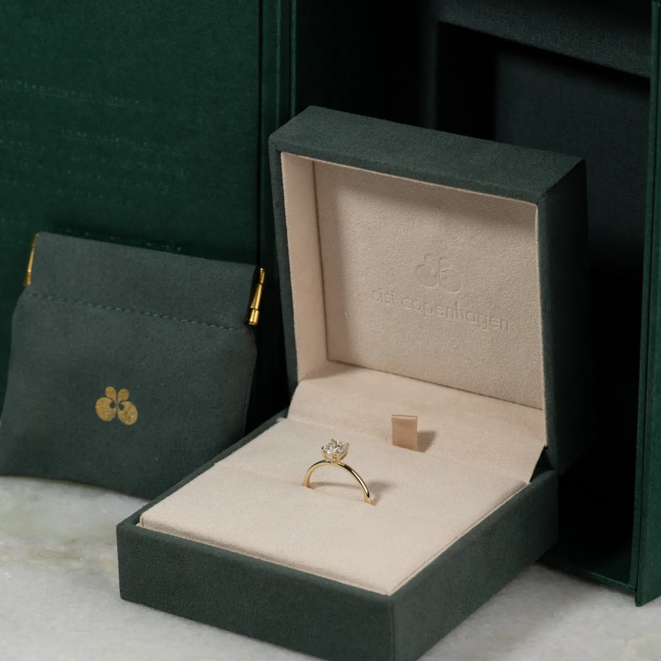 SOLITAIRE BASKET-SET CUSHION DIAMOND RING - 0.75ct - YG