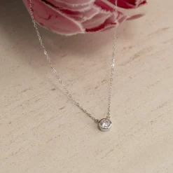 SOLITAIRE BEZEL DIAMOND NECKLACE - 0.5ct - WG
