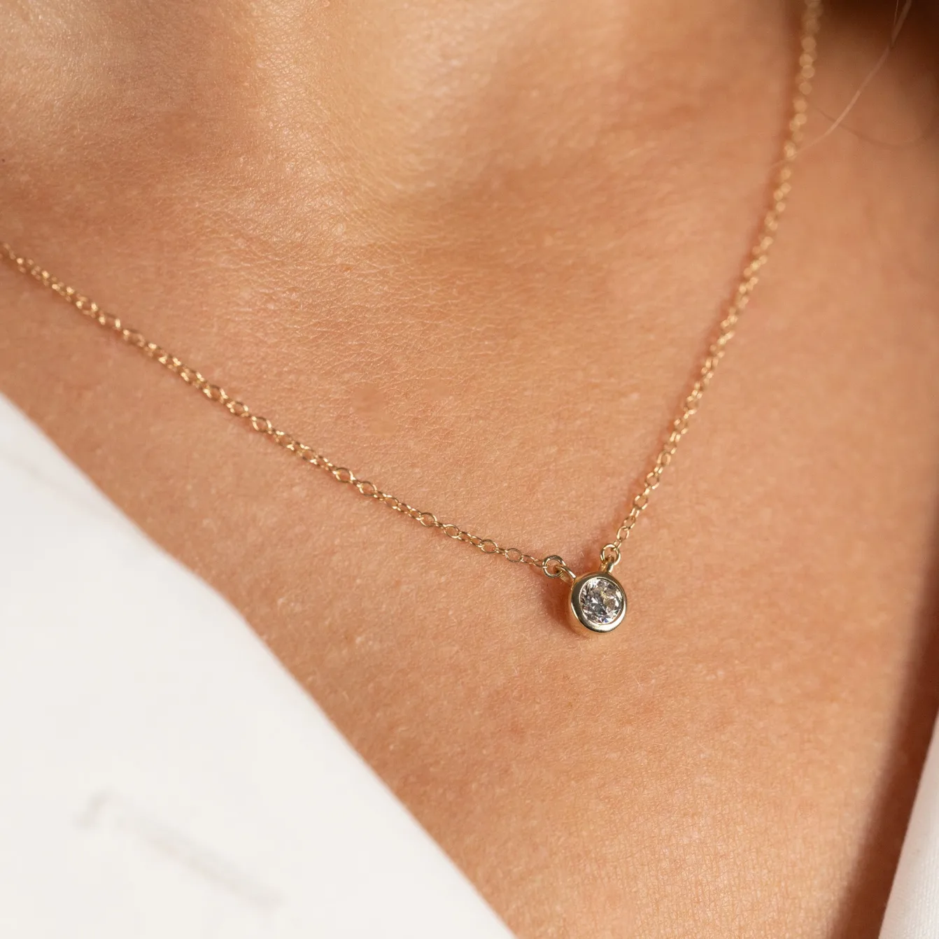 SOLITAIRE BEZEL DIAMOND NECKLACE - 0.25ct - YG