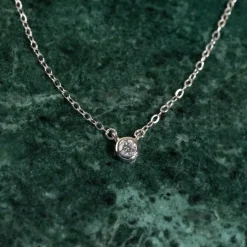 SOLITAIRE BEZEL DIAMOND NECKLACE - 0.1ct - WG