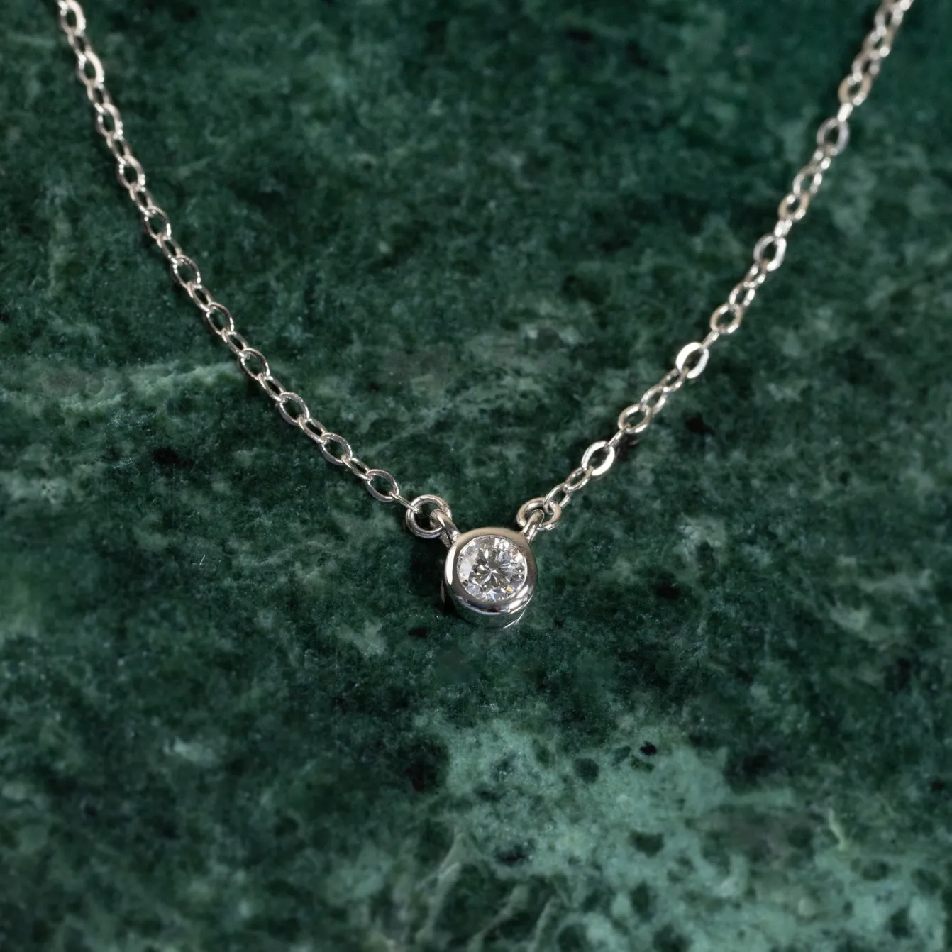 SOLITAIRE BEZEL DIAMOND NECKLACE - 0.1ct - WG