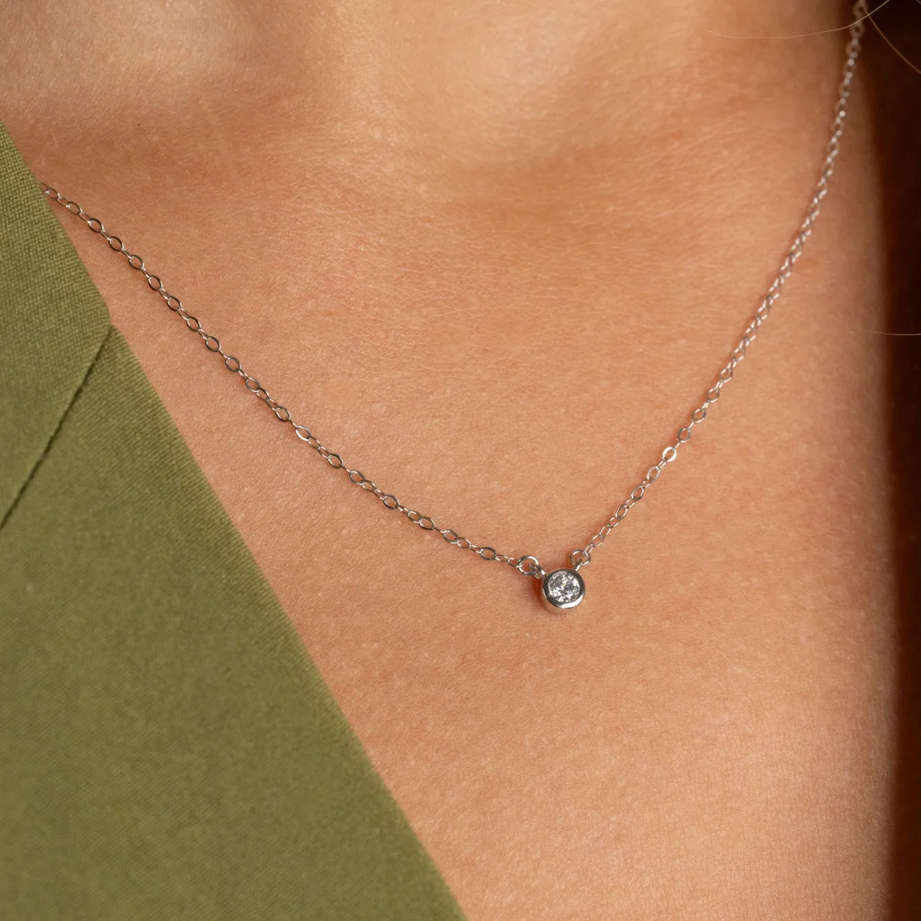 SOLITAIRE BEZEL DIAMOND NECKLACE - 0.1ct - WG