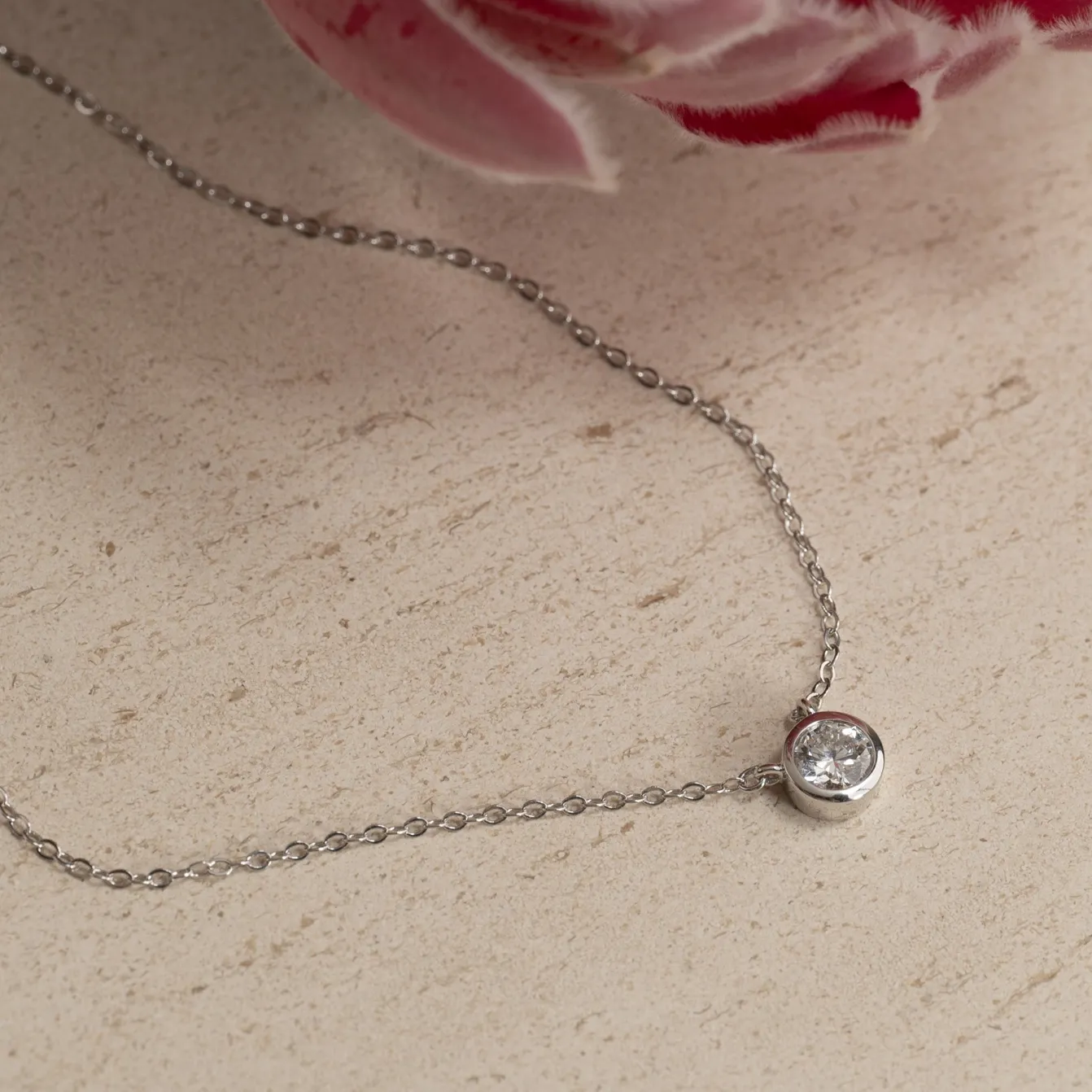 SOLITAIRE BEZEL DIAMOND NECKLACE - 0.5ct - WG