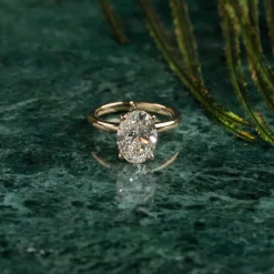 SOLITAIRE OVAL-CUT DIAMOND RING - 3.0ct - YG